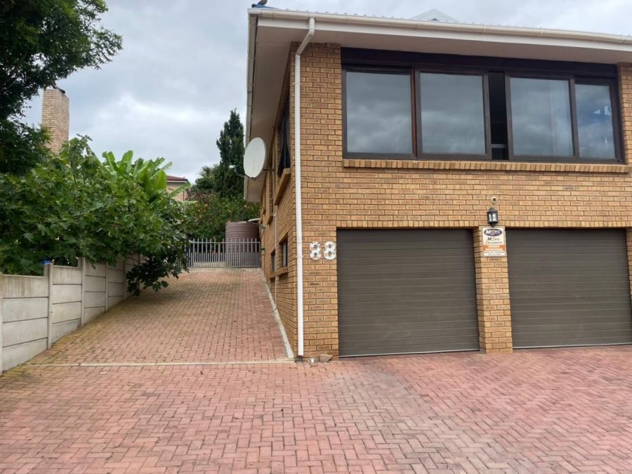 5 Bedroom Property for Sale in Hartenbos Heuwels Western Cape